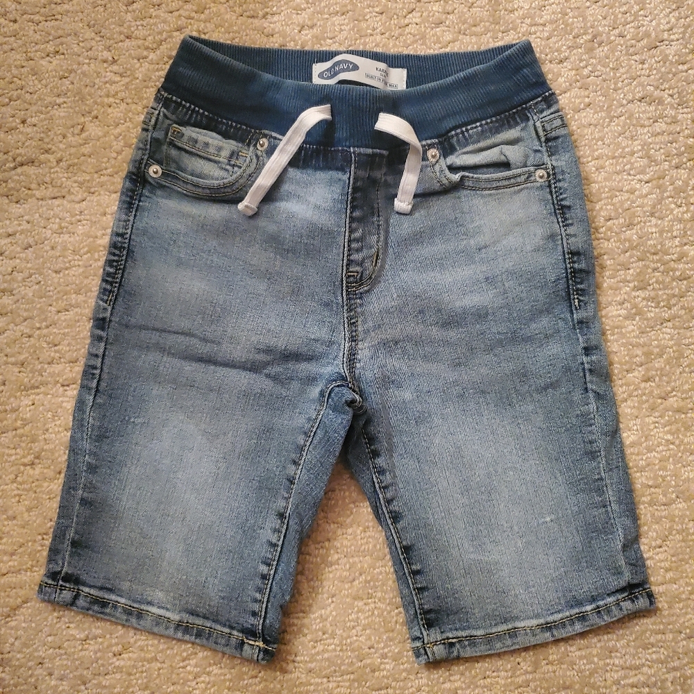 Boy Shorts Size 6/7 Old Navy
